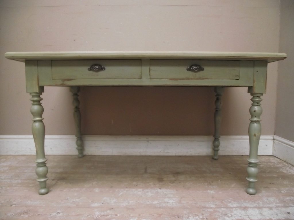 GUIDE TO PAINTED FURNITURE FINISHES 6 shopfitting tips for painted furniture